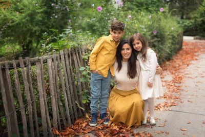 Outdoor family photo session in Rugby