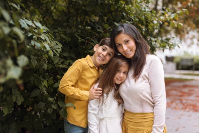 Outdoor family photography session in Warwickshire