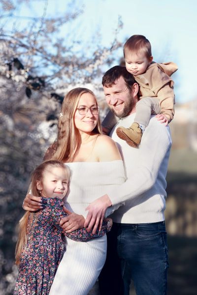 Outdoor family photography session in Warwickshire